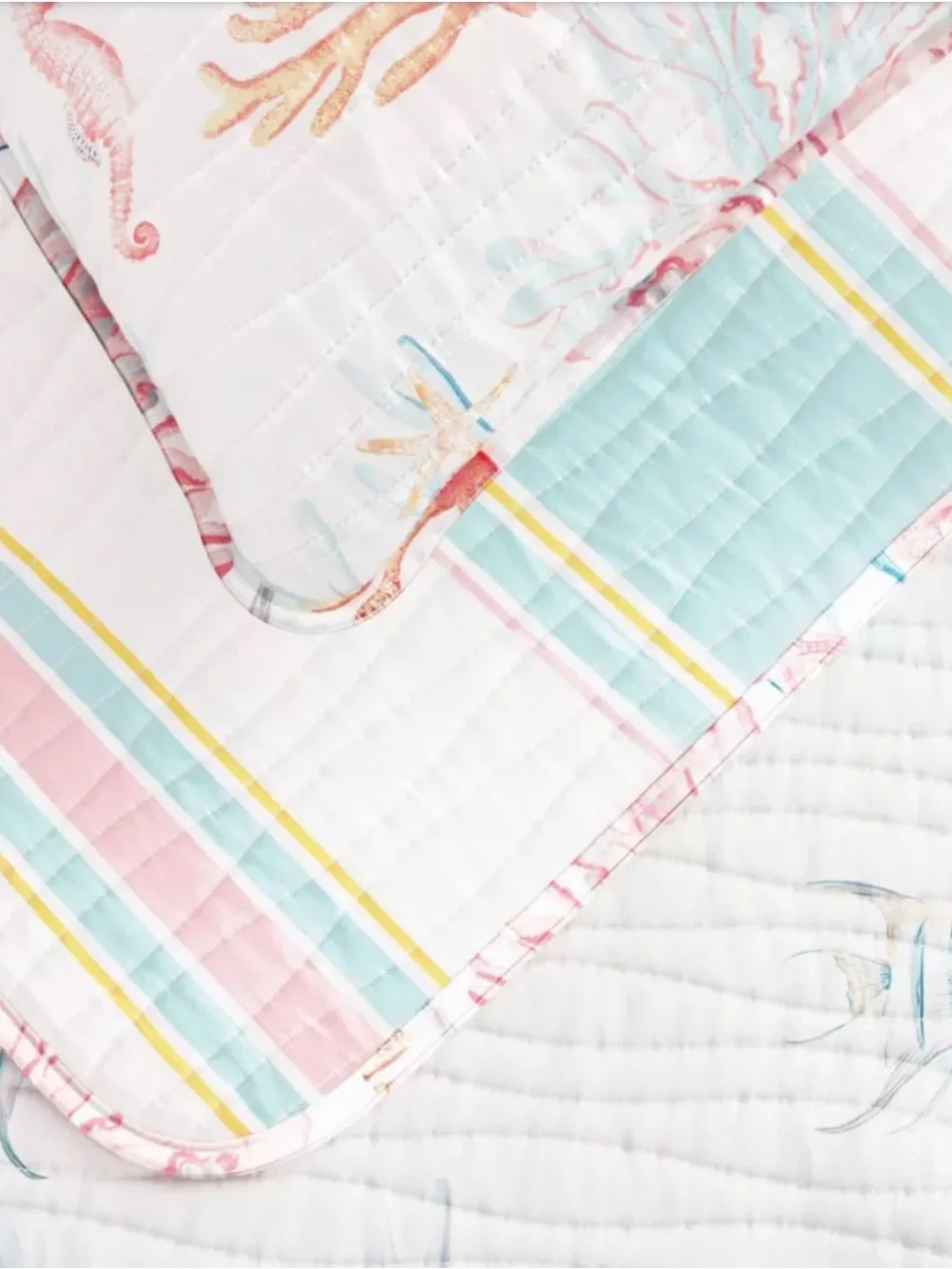 Great Bay Home King Coastal Fish & Coral Reversible Quilt Set